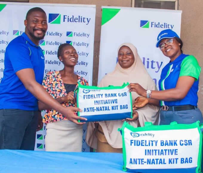 Fidelity Bank Plc, a leading financial institution, has donated maternity kits to pregnant women in Aiyetoro, Yaba