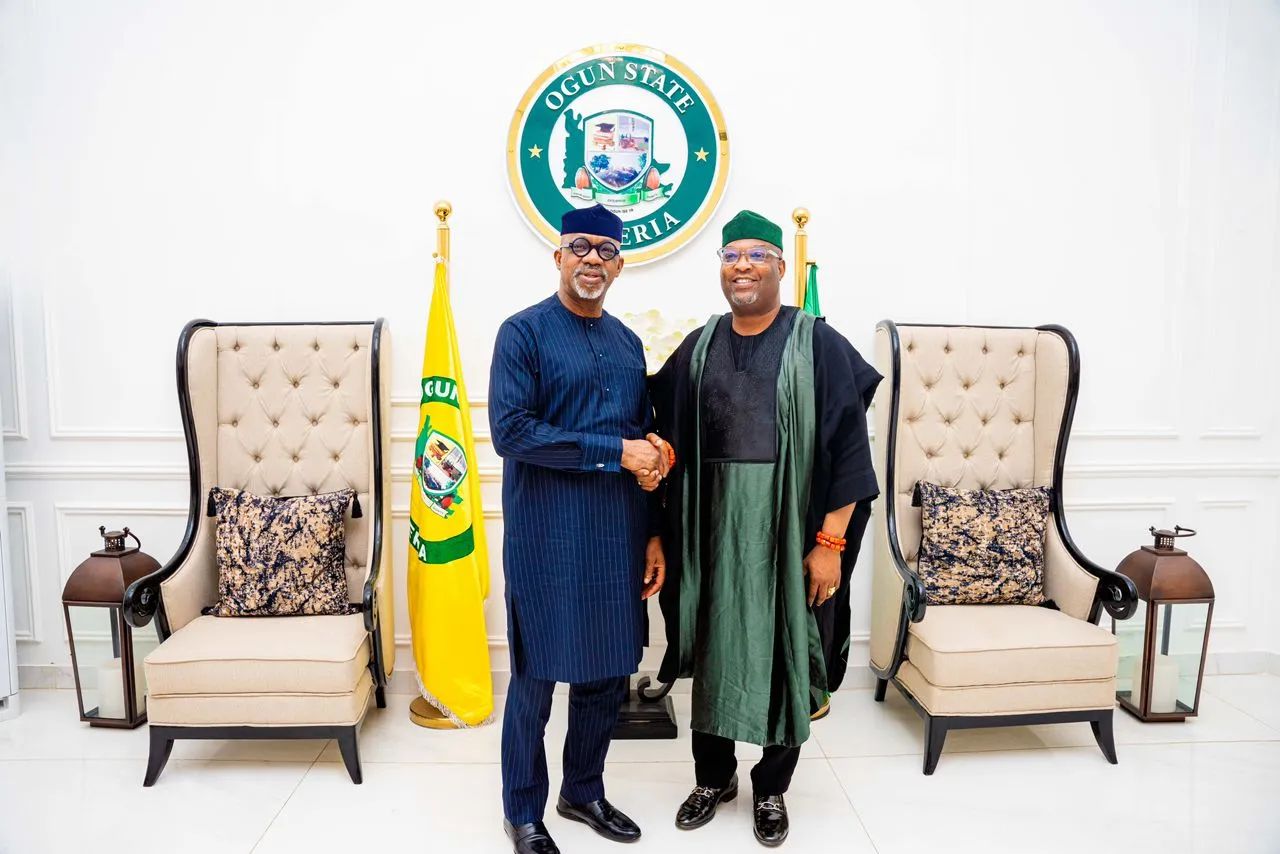 Ogun State Governor, Prince Dapo Abiodun CON Hailed Aare Adetola Emmanuelking @50