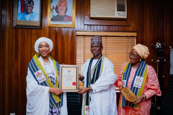 Honorable Minister Hannatu Musa Musawa Received Prestigious ITPN Fellowship Award