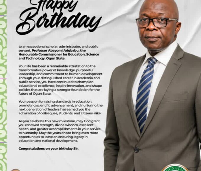 Aare Adetola Emmanuelking Celebrates Arigbalu Excellence in Education